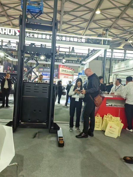 ANHUI YOUNGLIFT INTELLIGENT  EQUIPMENT CO.,LTD. fabrika üretim hattı