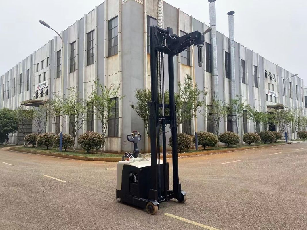 Non Standard Balance Weight Electric Forklift Truck With Inflation Axis 500 KG Capacity