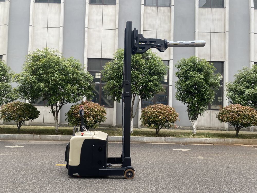Airlift Balanced Electric Forklift Truck Rated Load Capacity 500 KG Inflatable Shaft Diameter 6 Inches