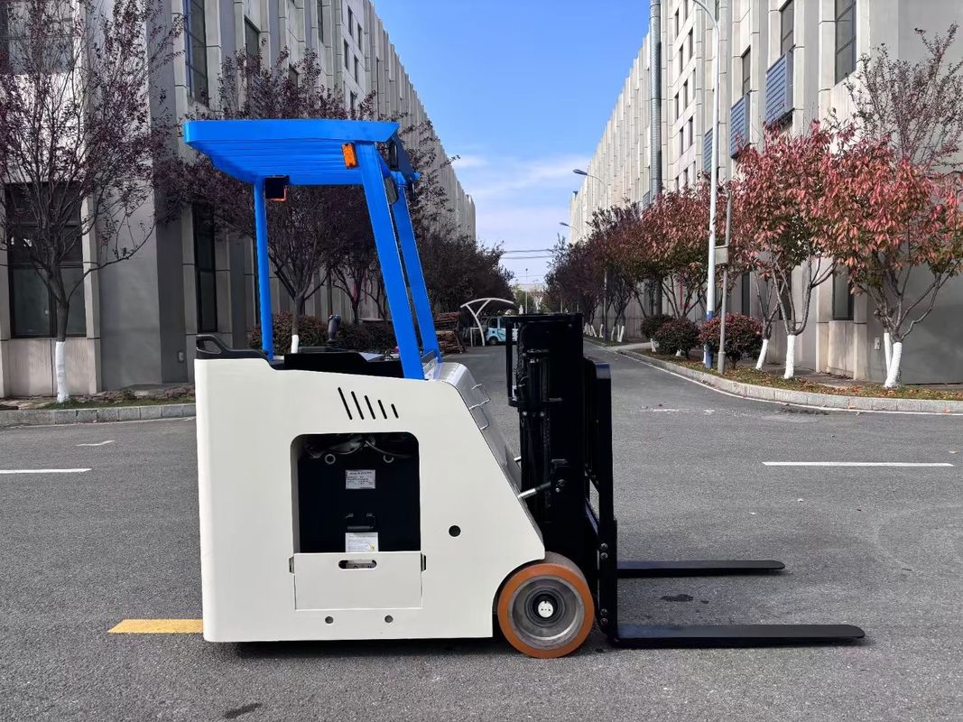 AC Drive Electric Counterbalance Forklift  Truck Side-stand Rated Load  2000 KG Height Increase 2845 mm