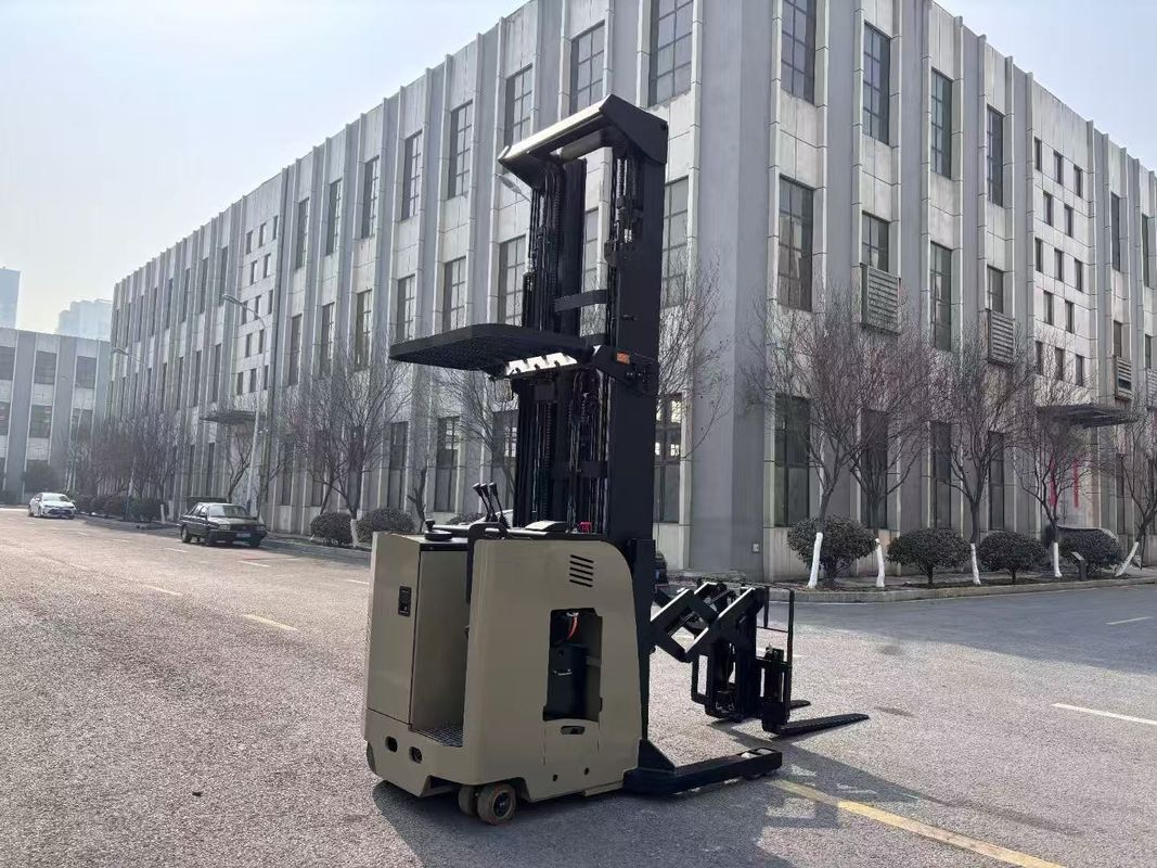 1600 KG 1.6 Tons Lifting Height 8 Meters Dual Extension+Forward Movement Cold storage Expert and King of Narrow Aisle Handling