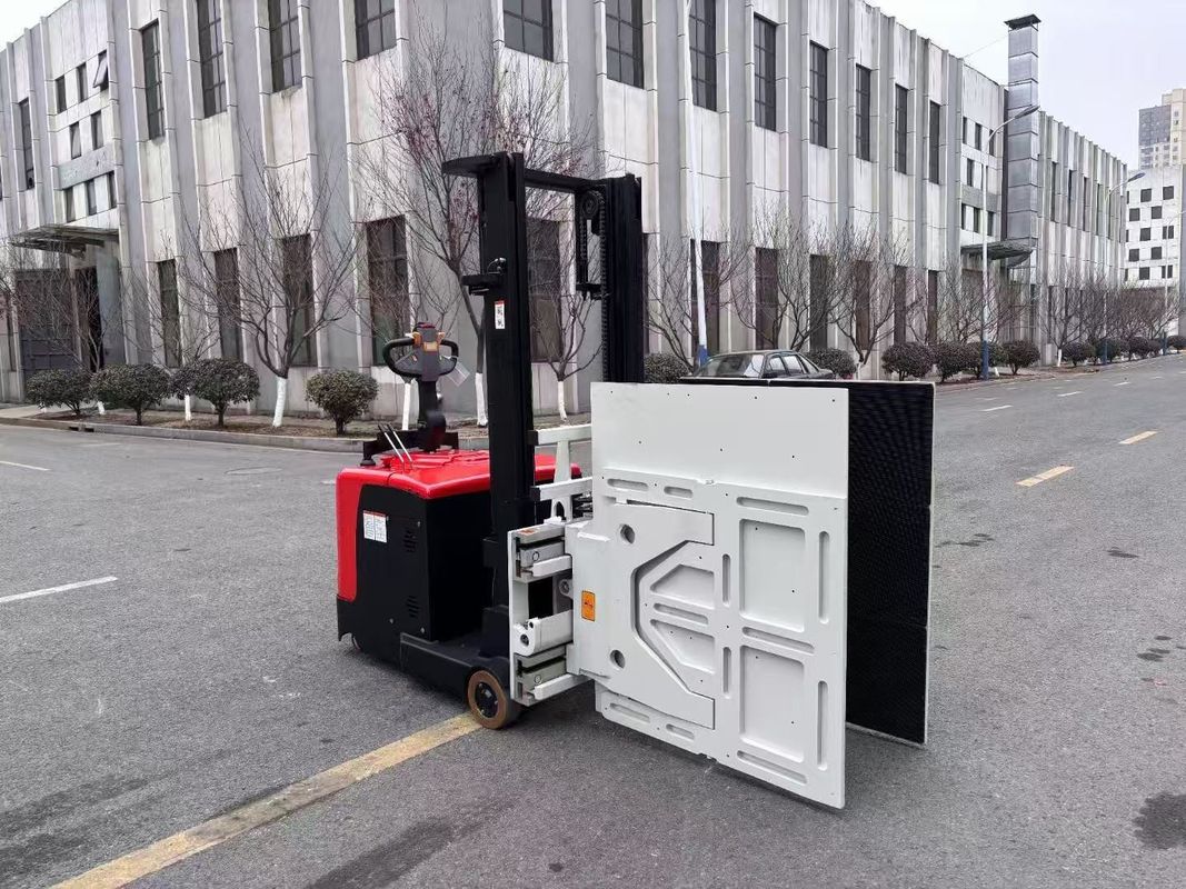 Electric Balanced Forklift with Refrigerator with Clip Non Standard Model Clamping Weight 400 kg